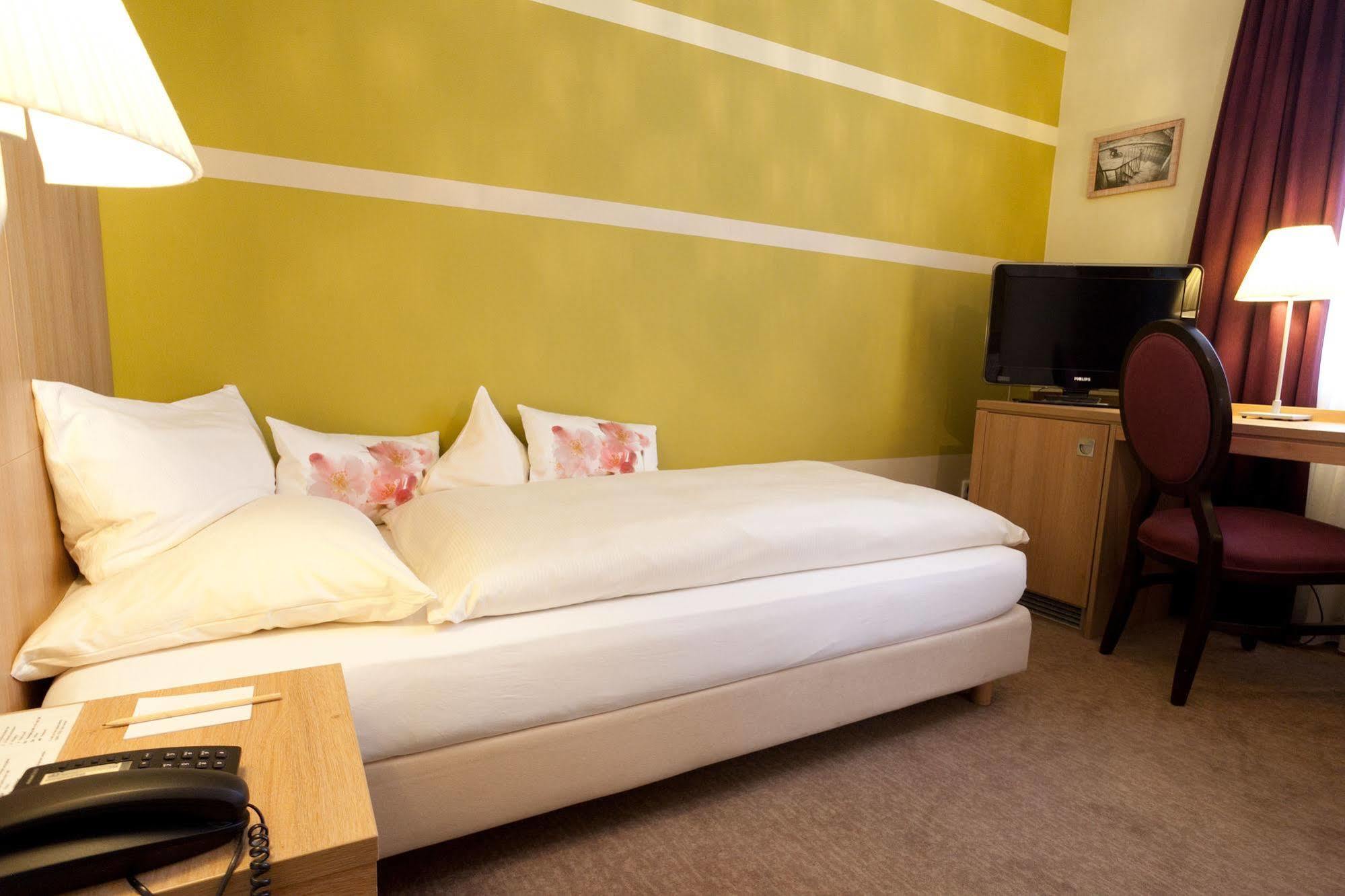 Hotel Schepers Ґронау Екстер'єр фото
